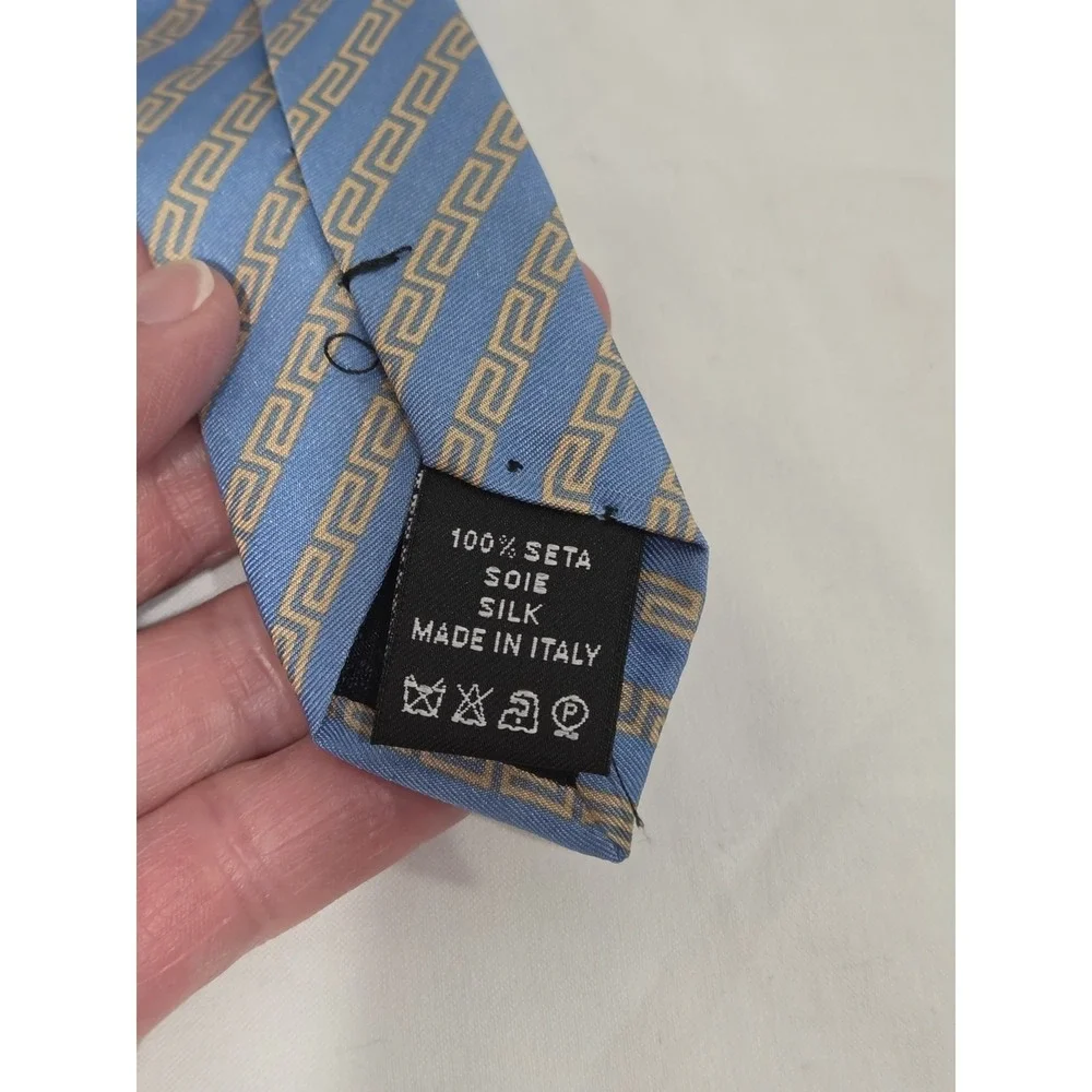 Vintage Versace Medusa Head Light Blue Barpque Tie 100% Pure Silk Blue in Italy